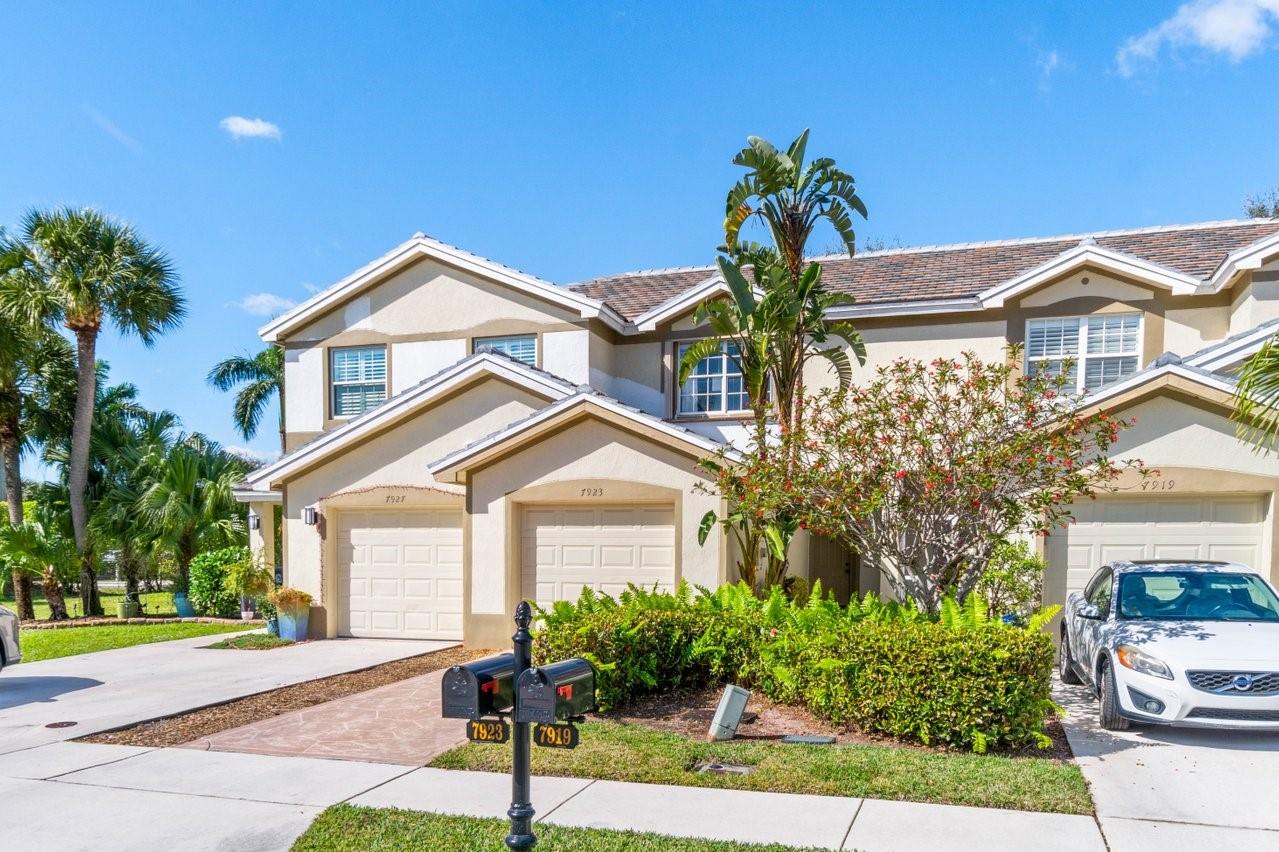7923 Sienna Springs Dr 7923