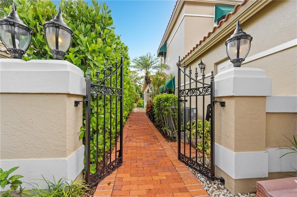 22668 Caravelle Circle, Boca Raton