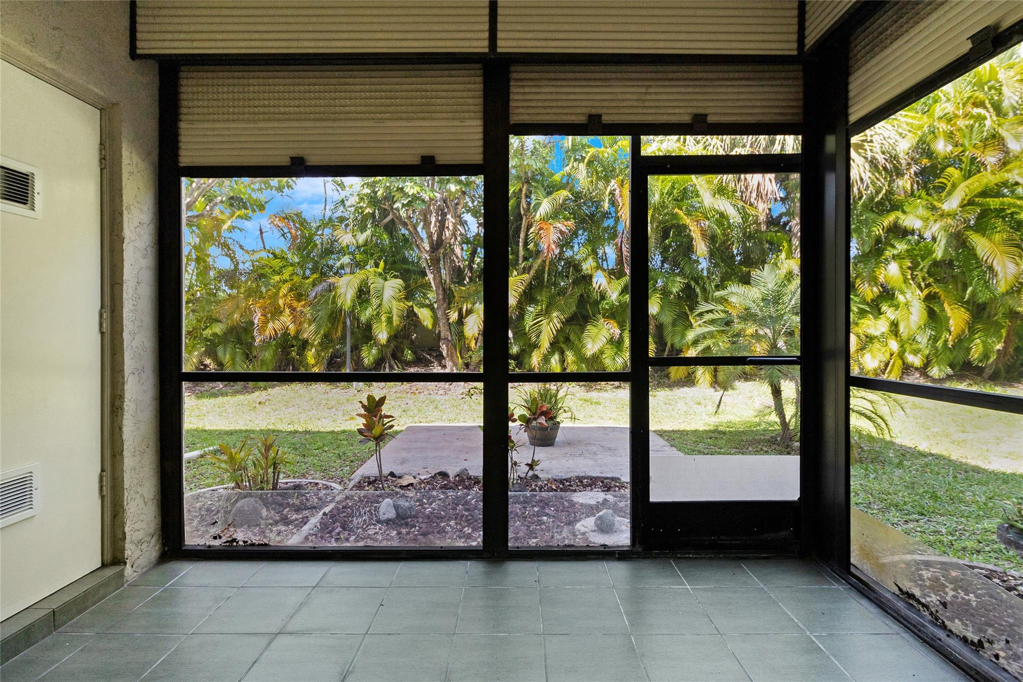 136 Cypress Road 313, Pompano Beach Unit: 313