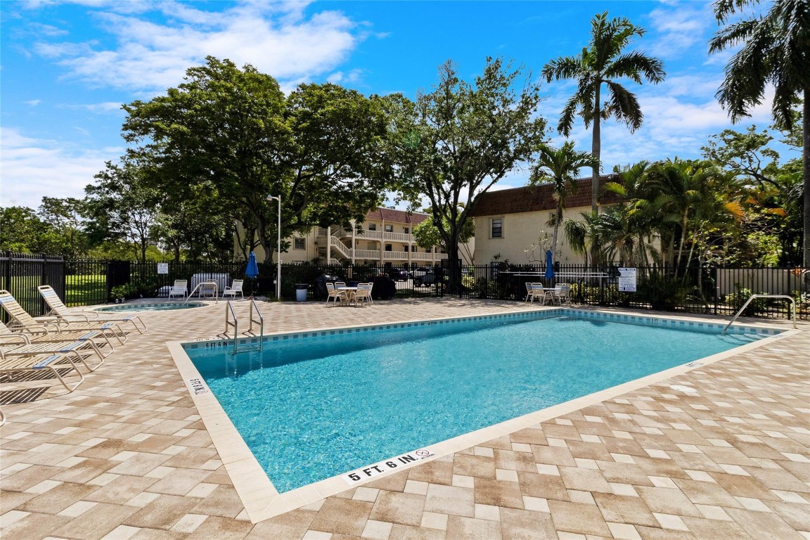 136 Cypress Road 313, Pompano Beach Unit: 313