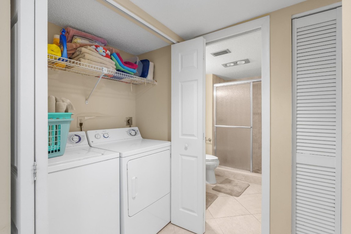 5687 Fairway Park Drive 101, Boynton Beach Unit: 101