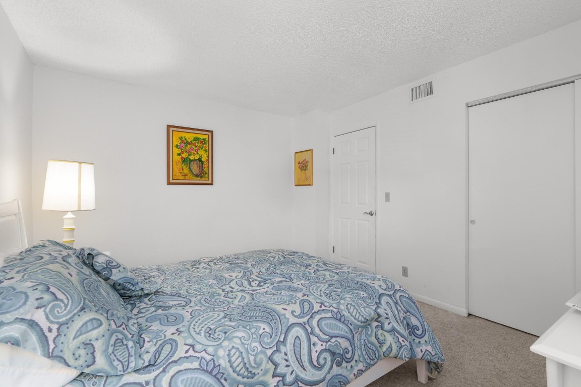 5687 Fairway Park Drive 101, Boynton Beach Unit: 101