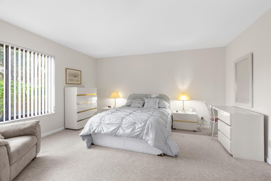 5687 Fairway Park Drive 101, Boynton Beach Unit: 101