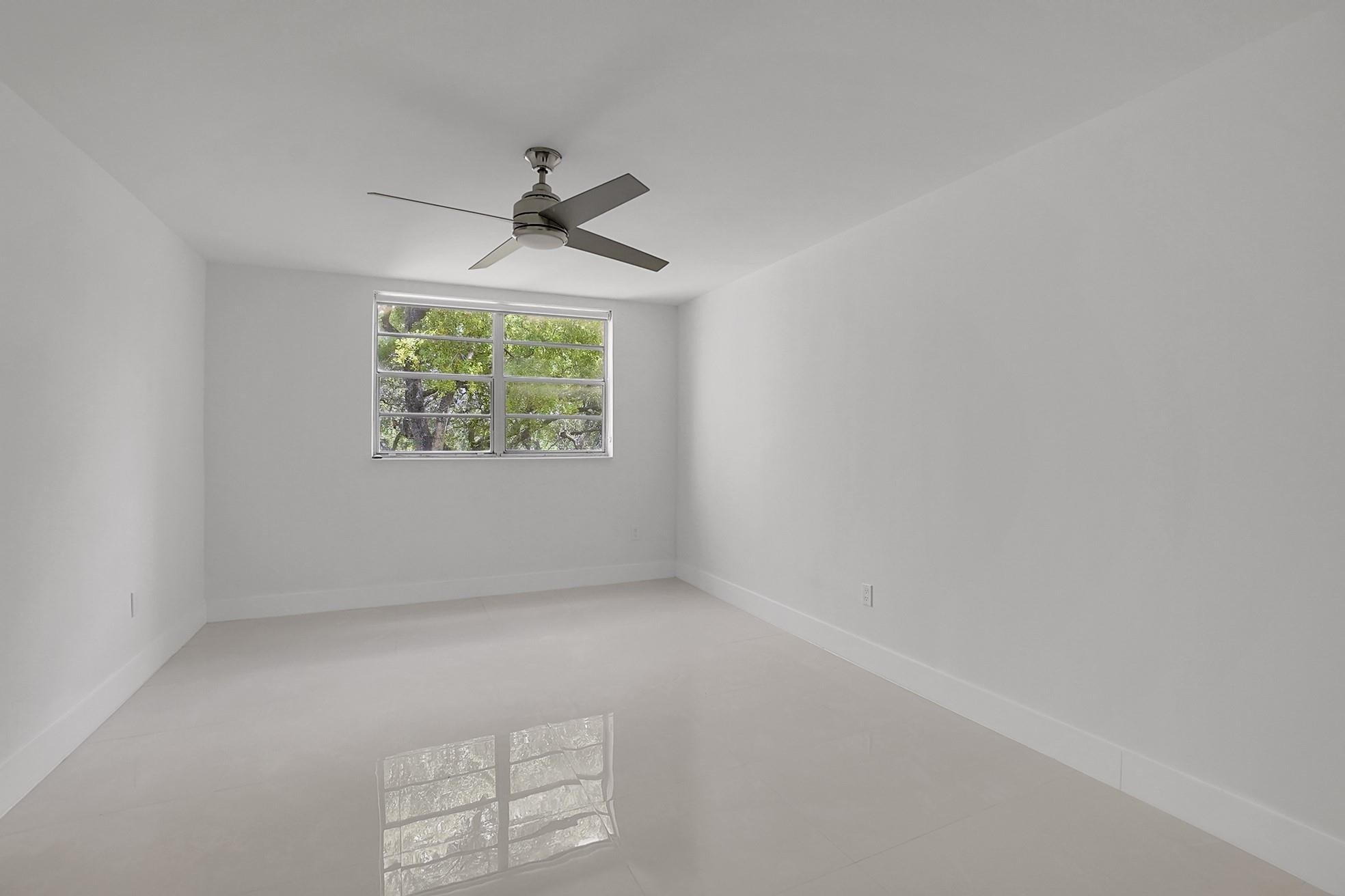 1681 NW 70th Avenue 310, Plantation Unit: 310