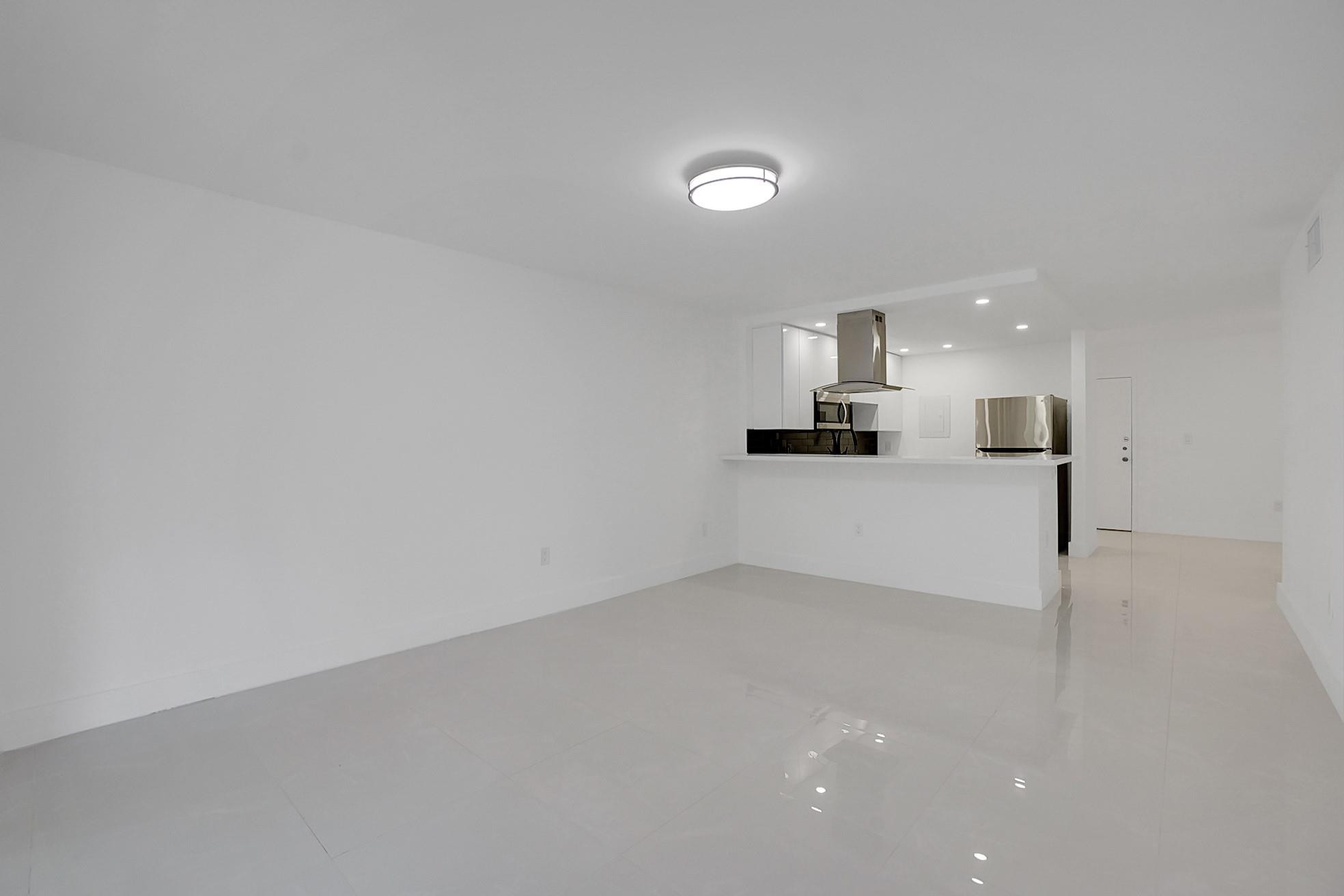 1681 NW 70th Avenue 310, Plantation Unit: 310