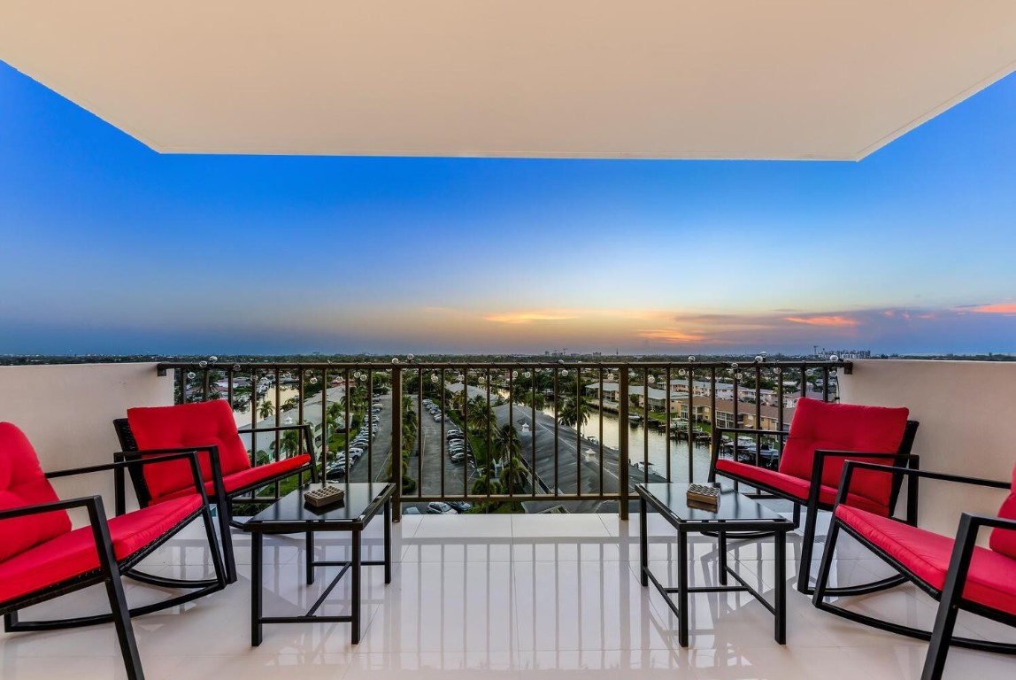 801 S Federal Hwy 906