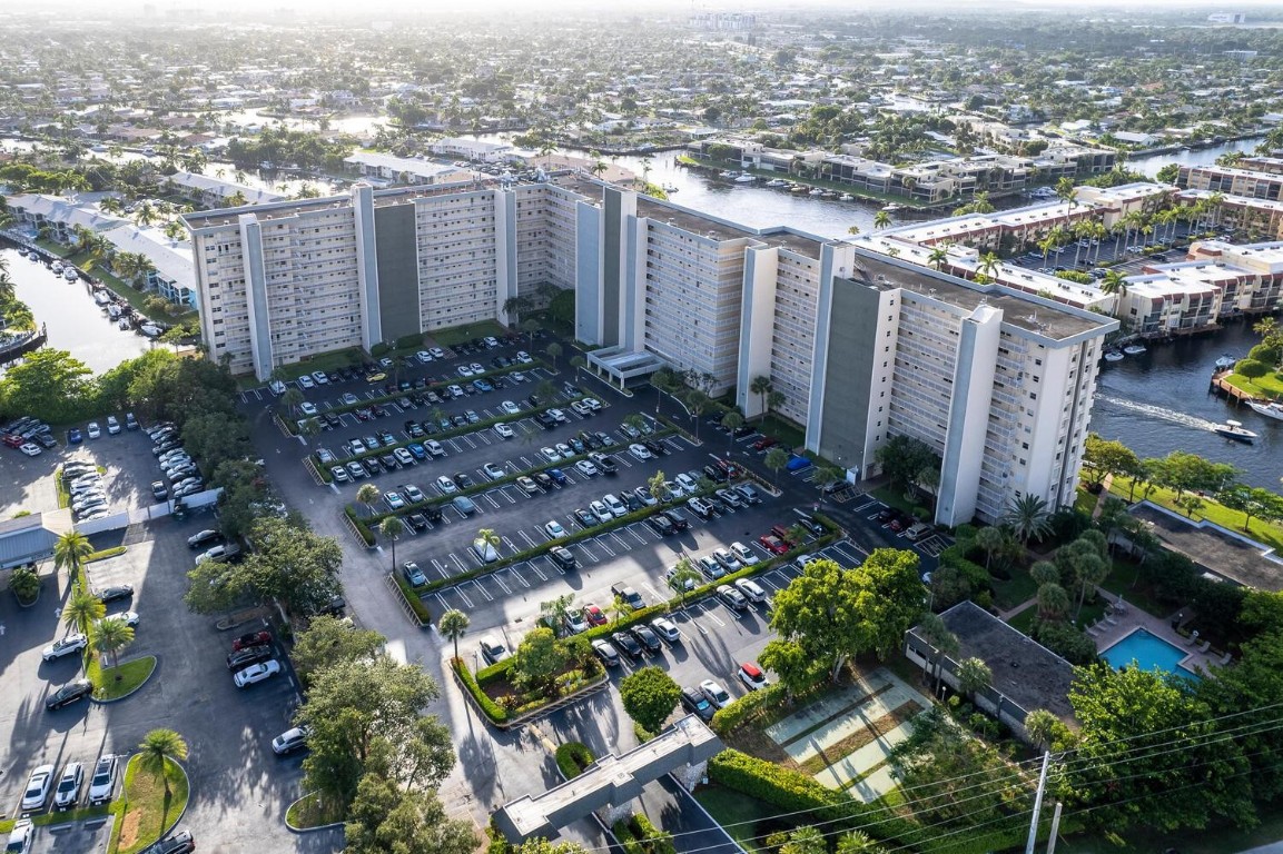 801 S Federal Hwy 906