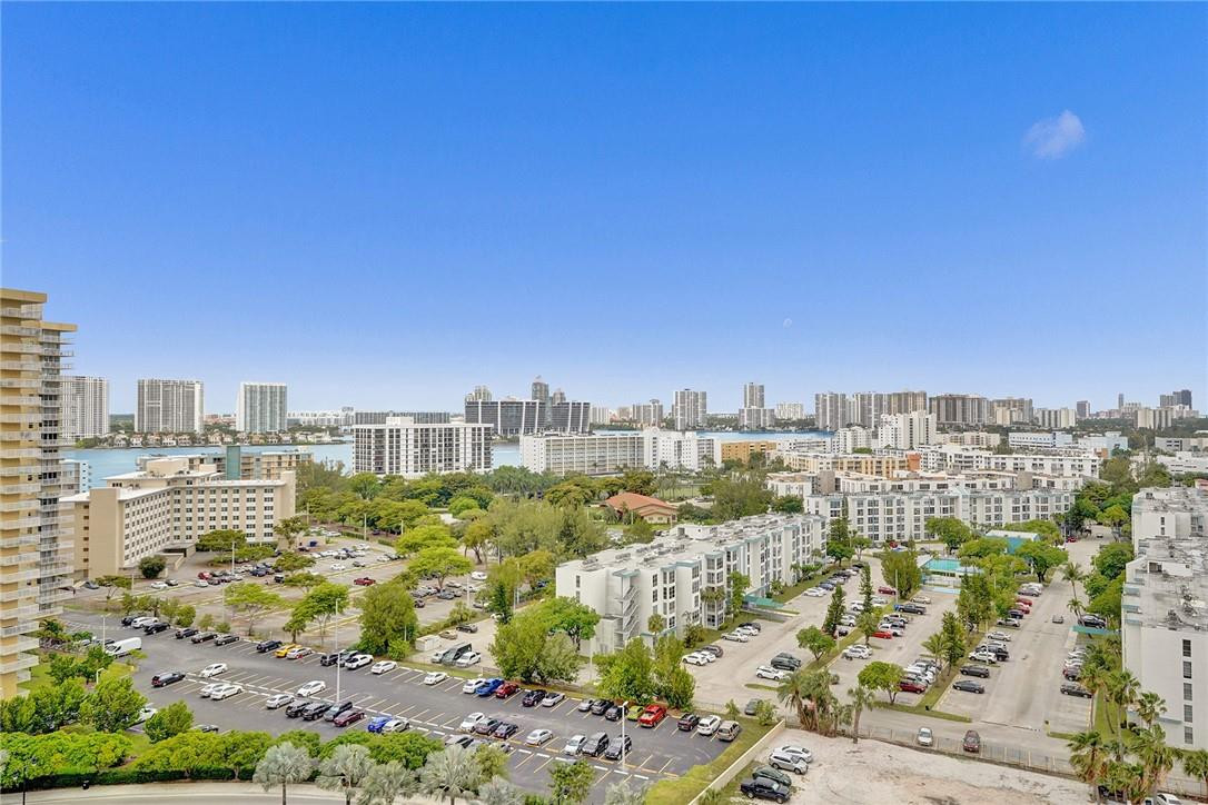 210 174th Street 1811, Sunny Isles Beach Unit: 1811