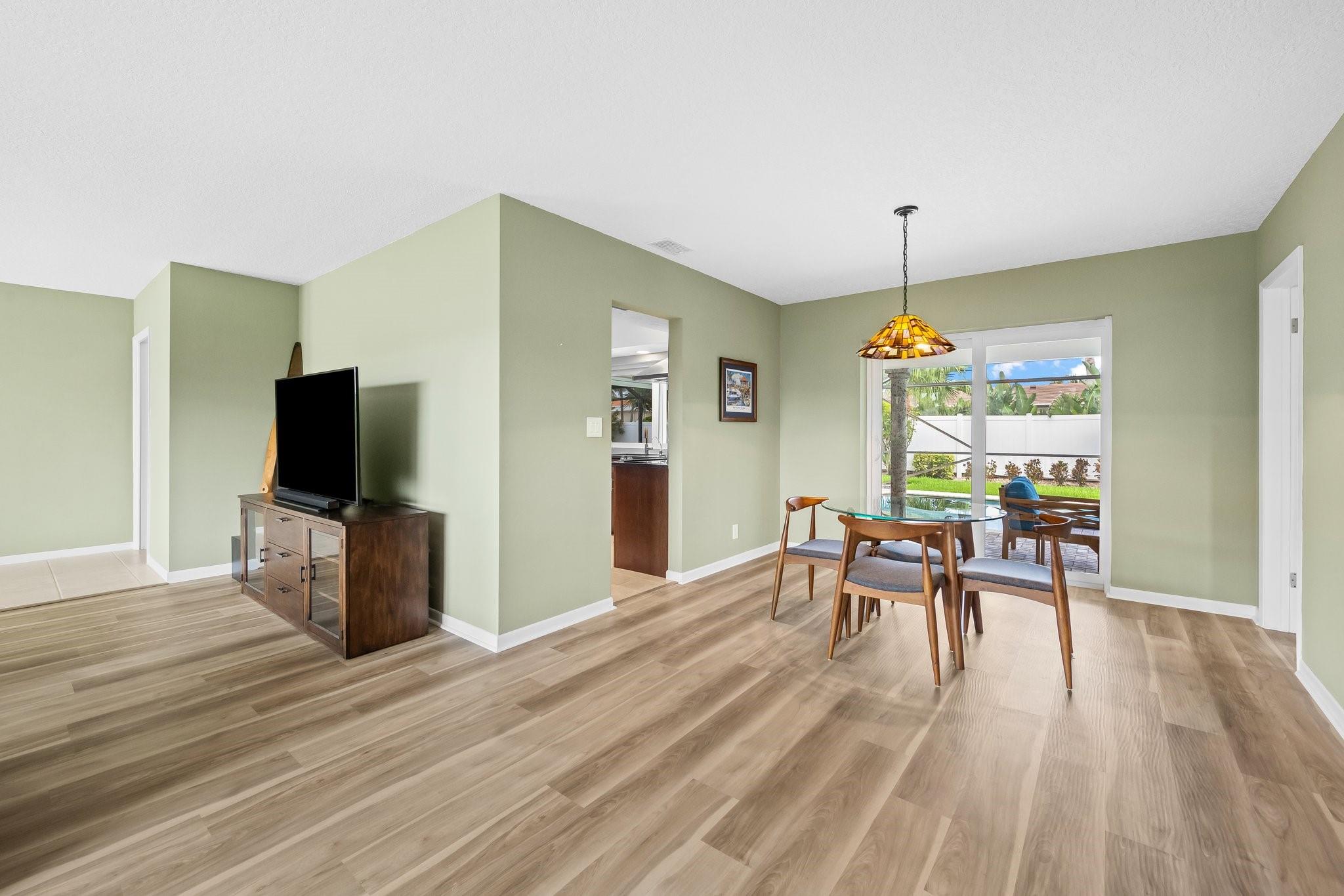 4420 NE 30th Ave