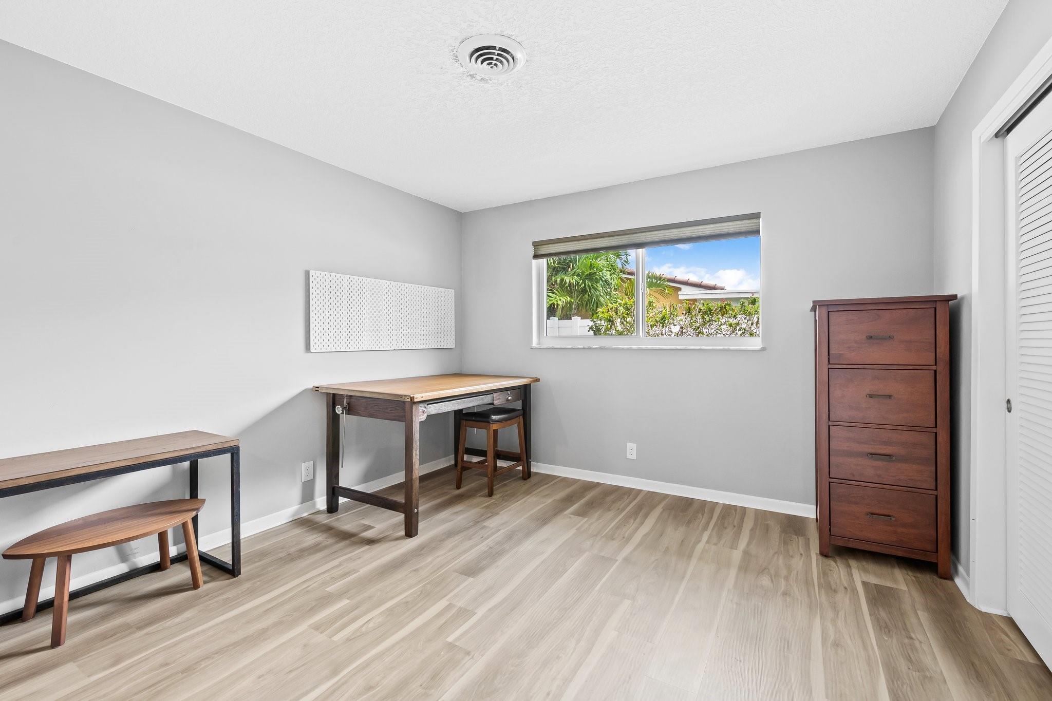 4420 NE 30th Ave