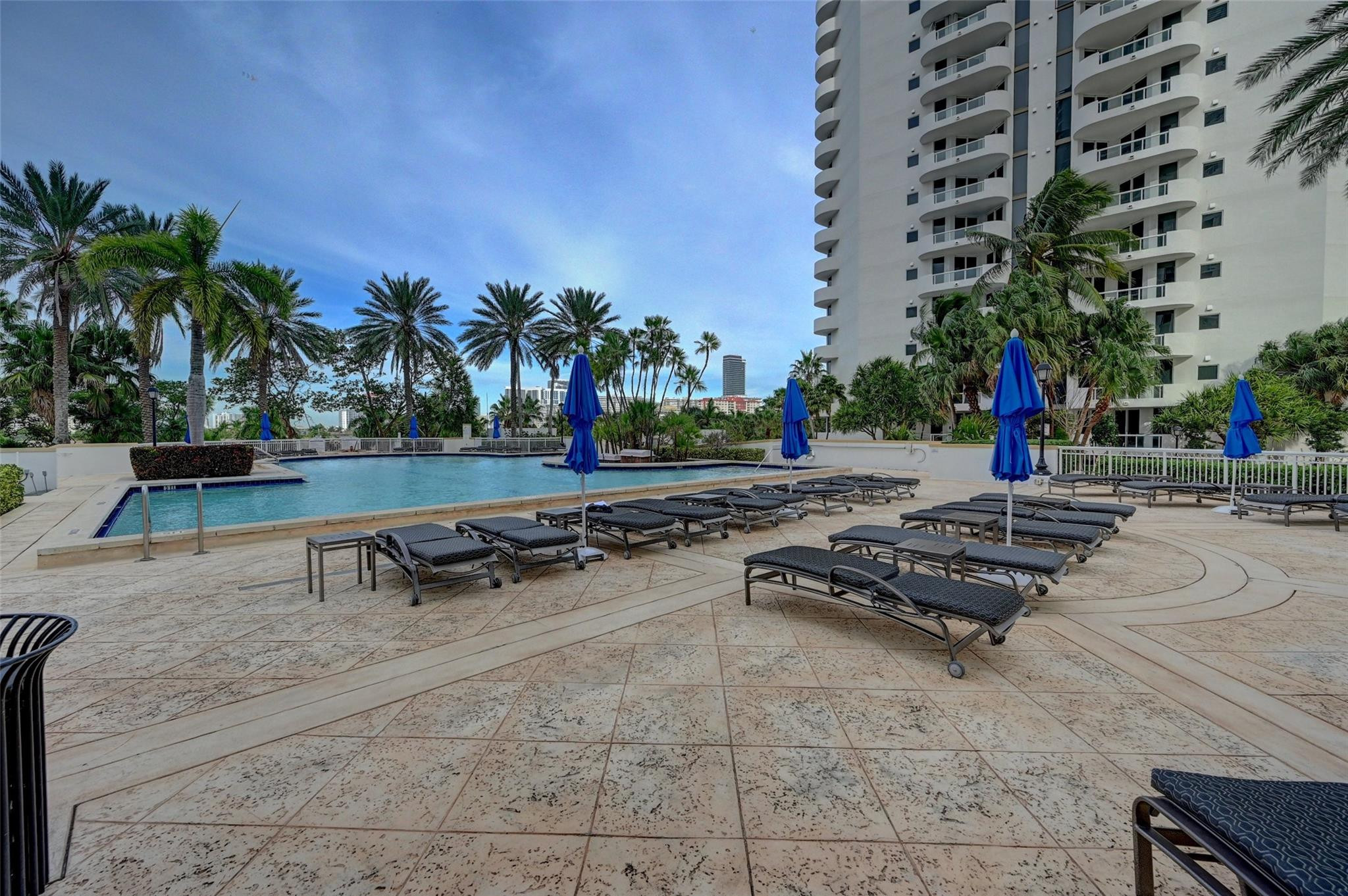 21205 Yacht Club Drive 505, Aventura Unit: 505