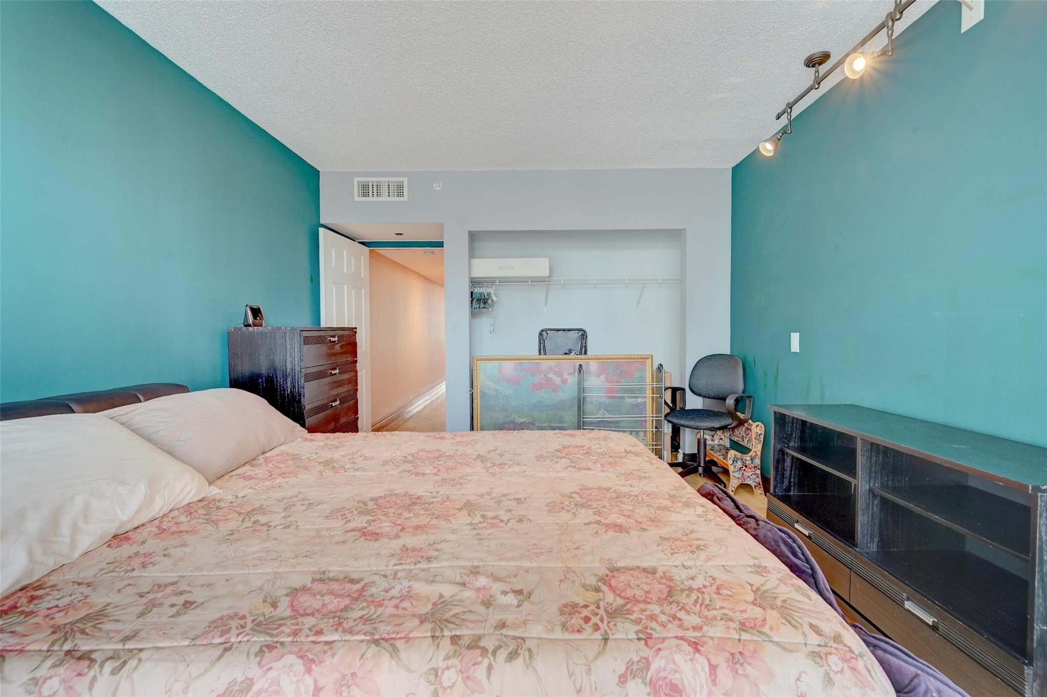 21205 Yacht Club Drive 505, Aventura Unit: 505