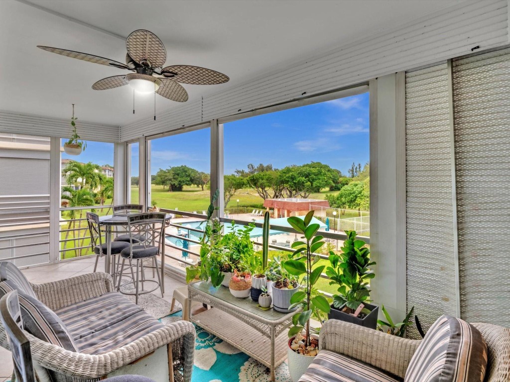 6100 NW 2nd Avenue 324, Boca Raton Unit: 324