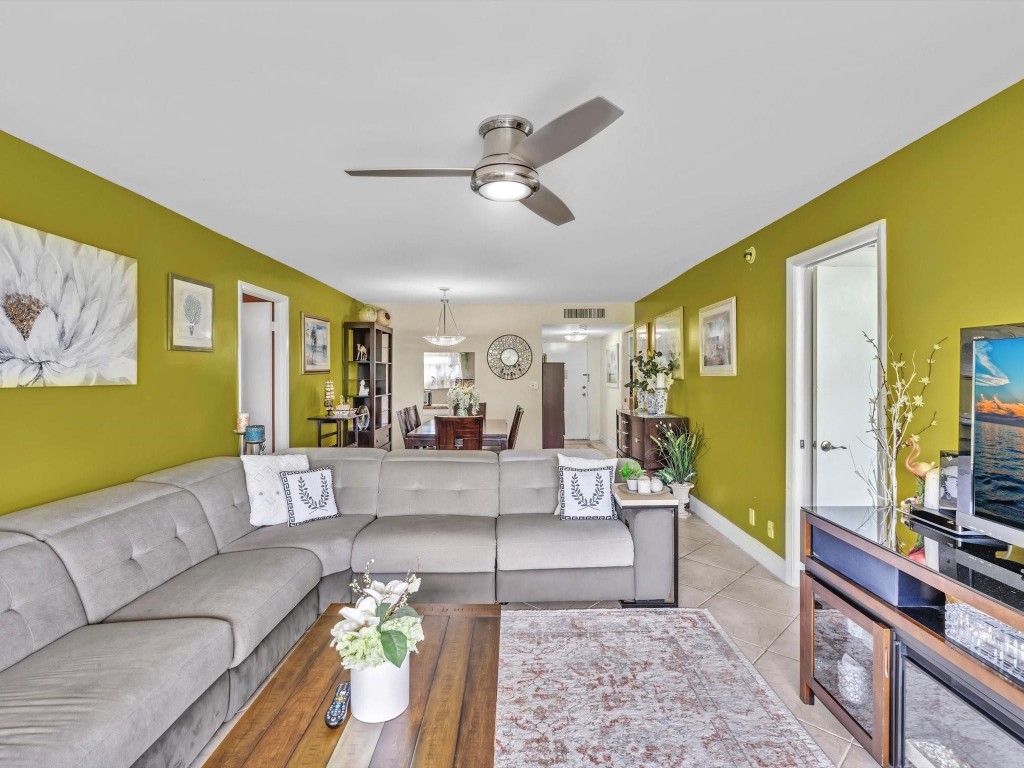 6100 NW 2nd Avenue 324, Boca Raton Unit: 324