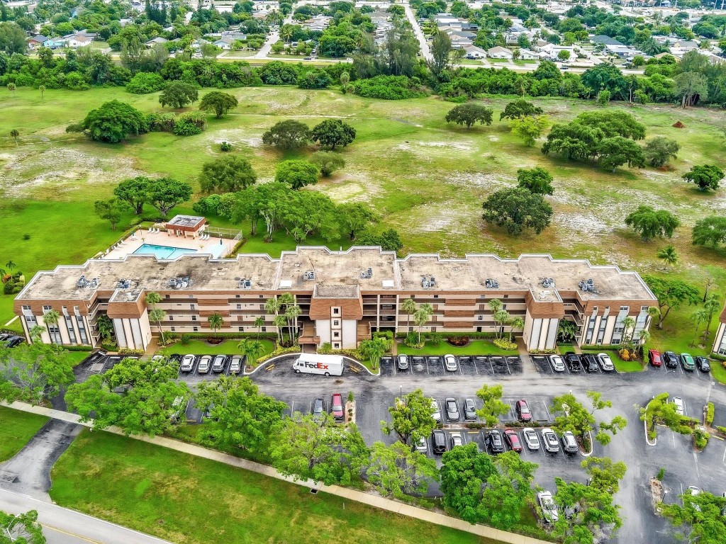 6100 NW 2nd Avenue 324, Boca Raton Unit: 324