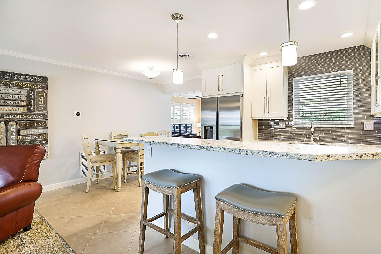 2331 NE 50th Ct