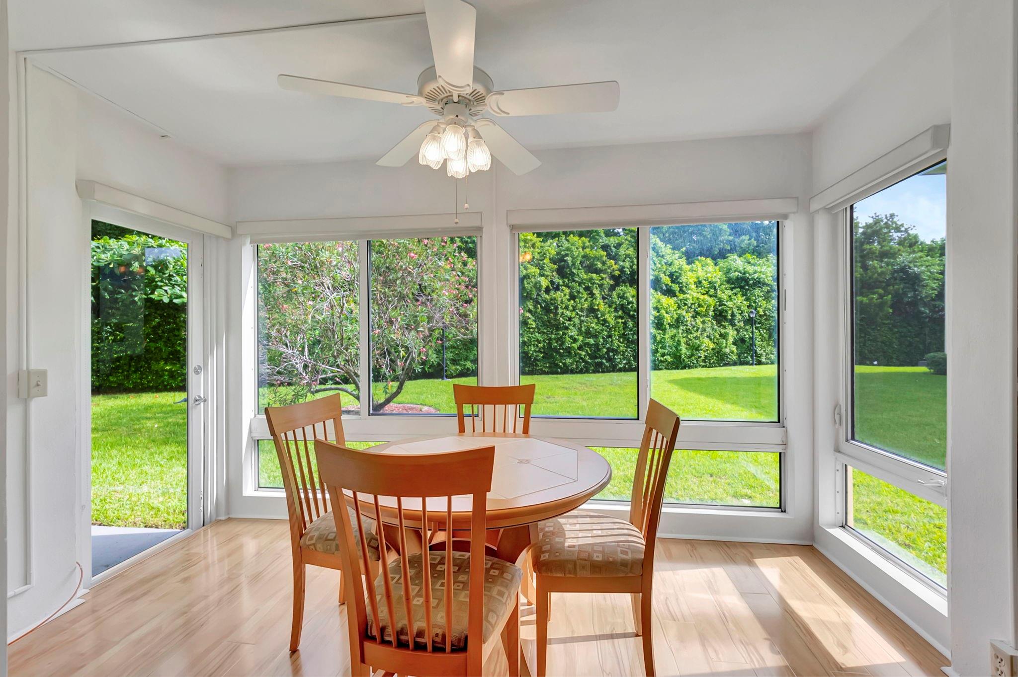 15 Colonial Club Dr 105