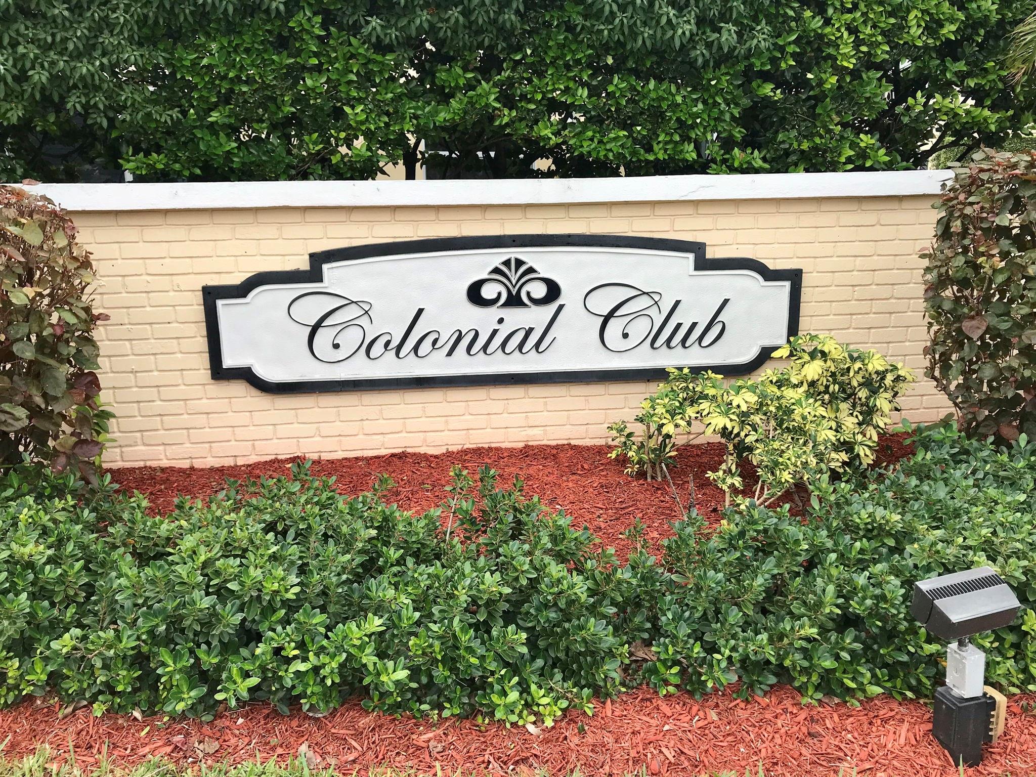 15 Colonial Club Dr 105