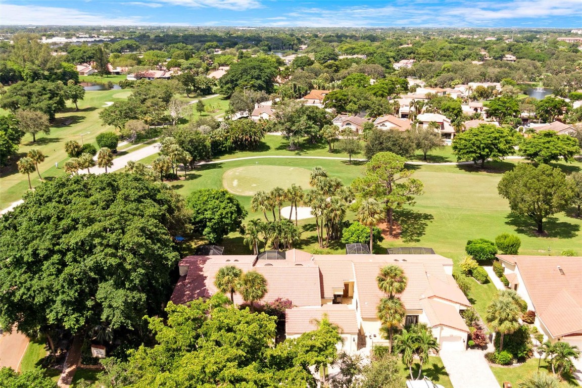 549 Deer Creek Emerald Way 547, Deerfield Beach Unit: 547