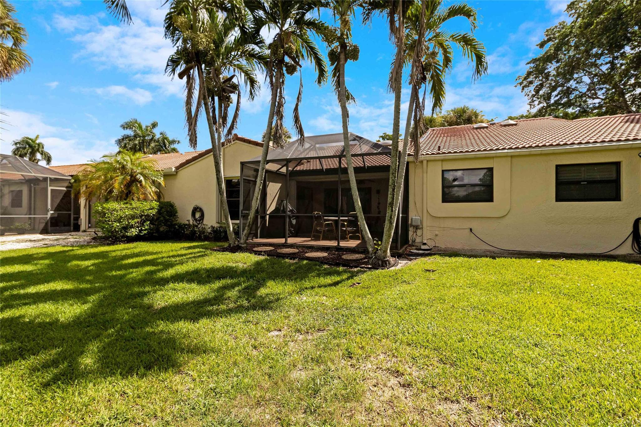 549 Deer Creek Emerald Way 547, Deerfield Beach Unit: 547