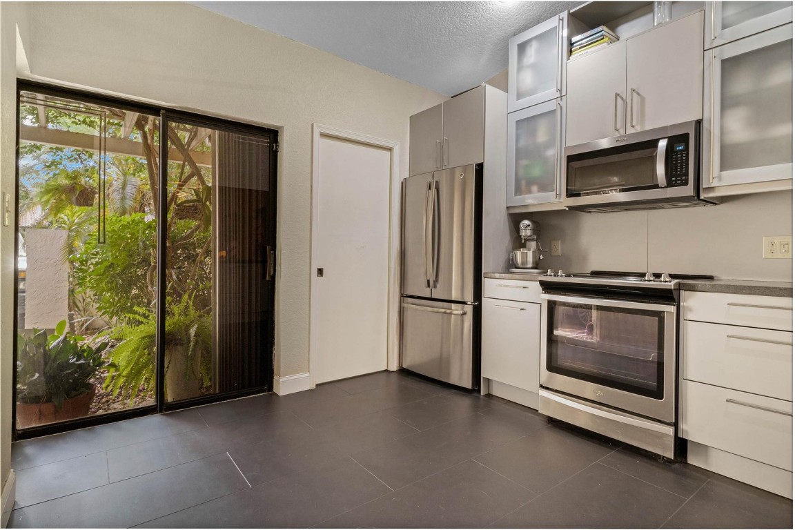 549 Deer Creek Emerald Way 547, Deerfield Beach Unit: 547