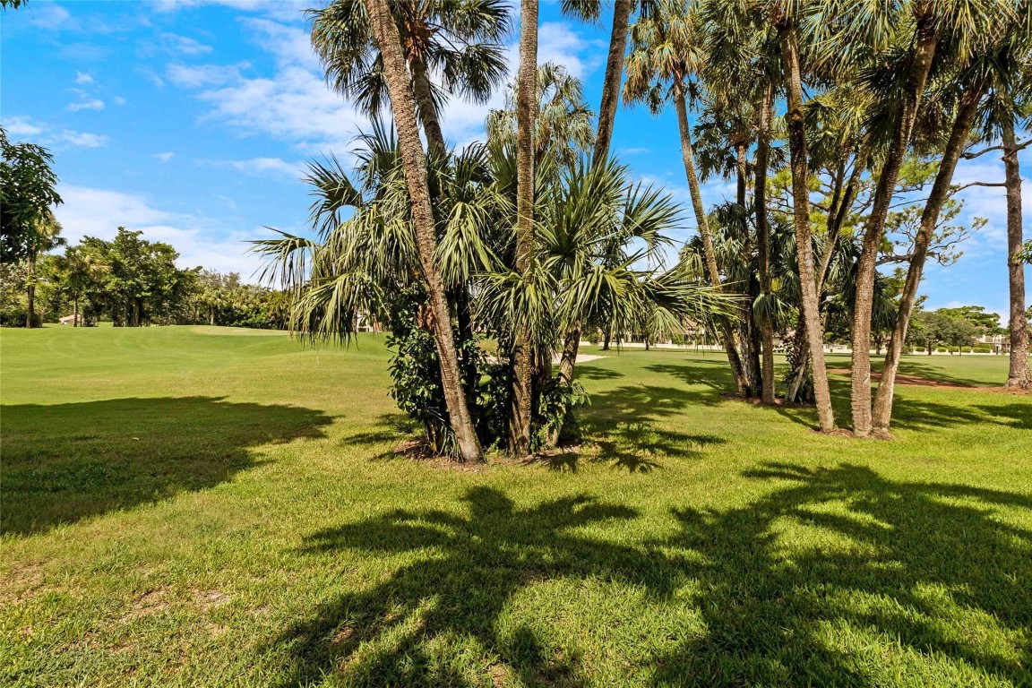 549 Deer Creek Emerald Way 547, Deerfield Beach Unit: 547