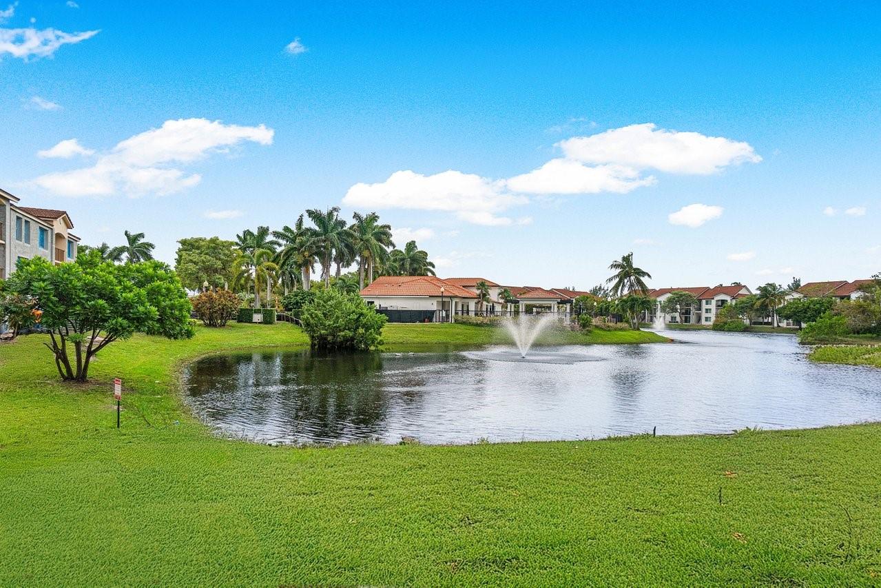 316 Villa Cir 316