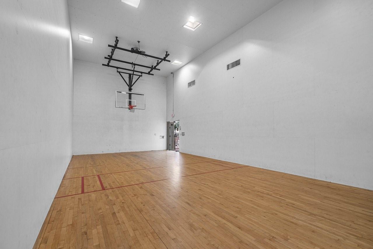 316 Villa Cir 316