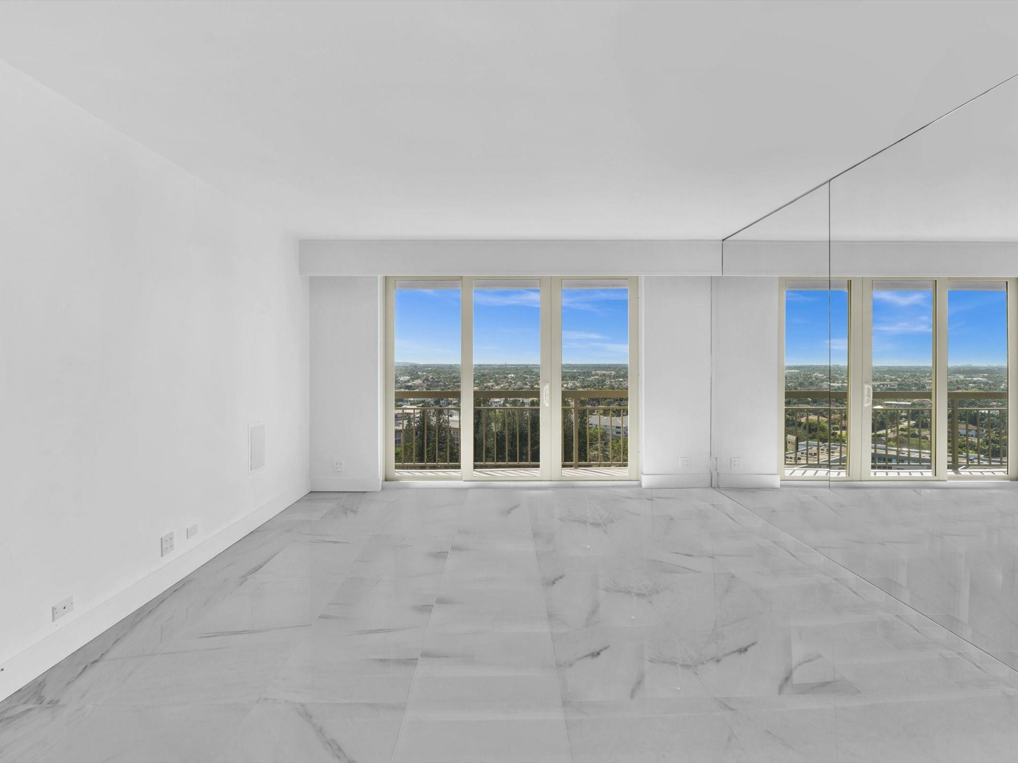 901 E Camino Real PH-1D, Boca Raton Unit: PH-1D