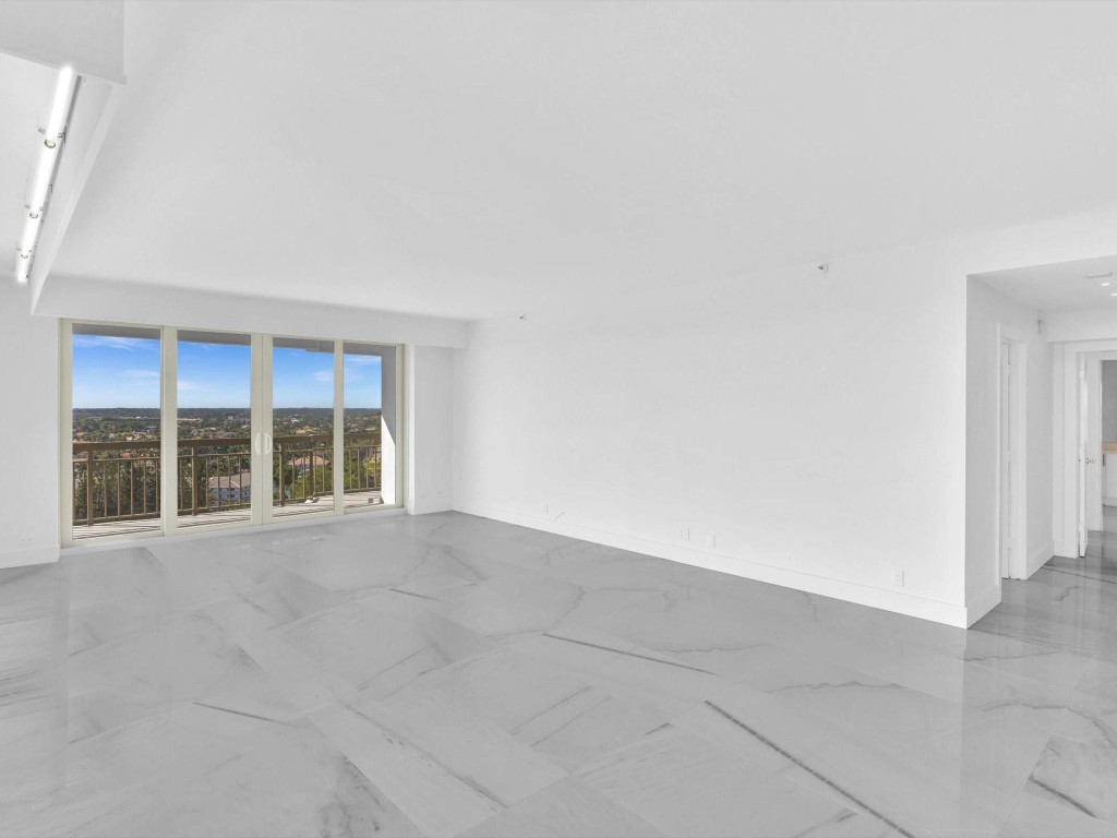 901 E Camino Real PH-1D, Boca Raton Unit: PH-1D