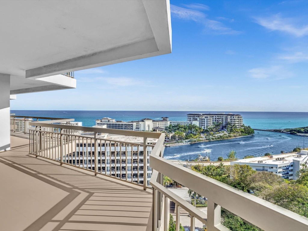 901 E Camino Real PH-1D, Boca Raton Unit: PH-1D