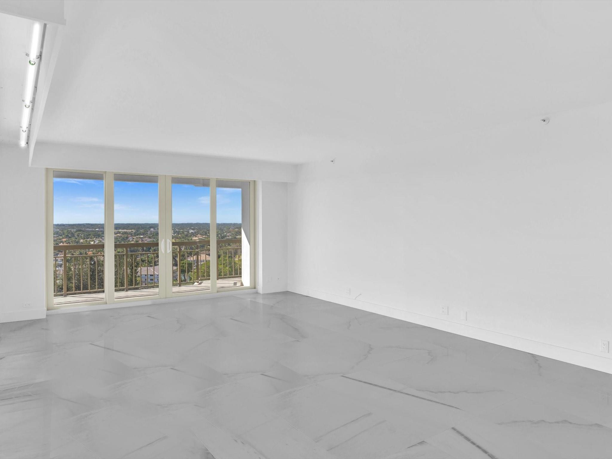 901 E Camino Real PH-1D, Boca Raton Unit: PH-1D