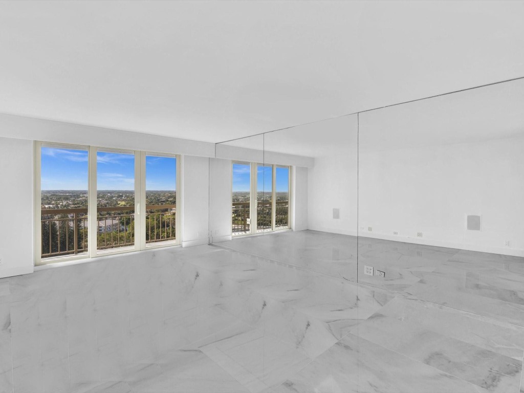 901 E Camino Real PH-1D, Boca Raton Unit: PH-1D