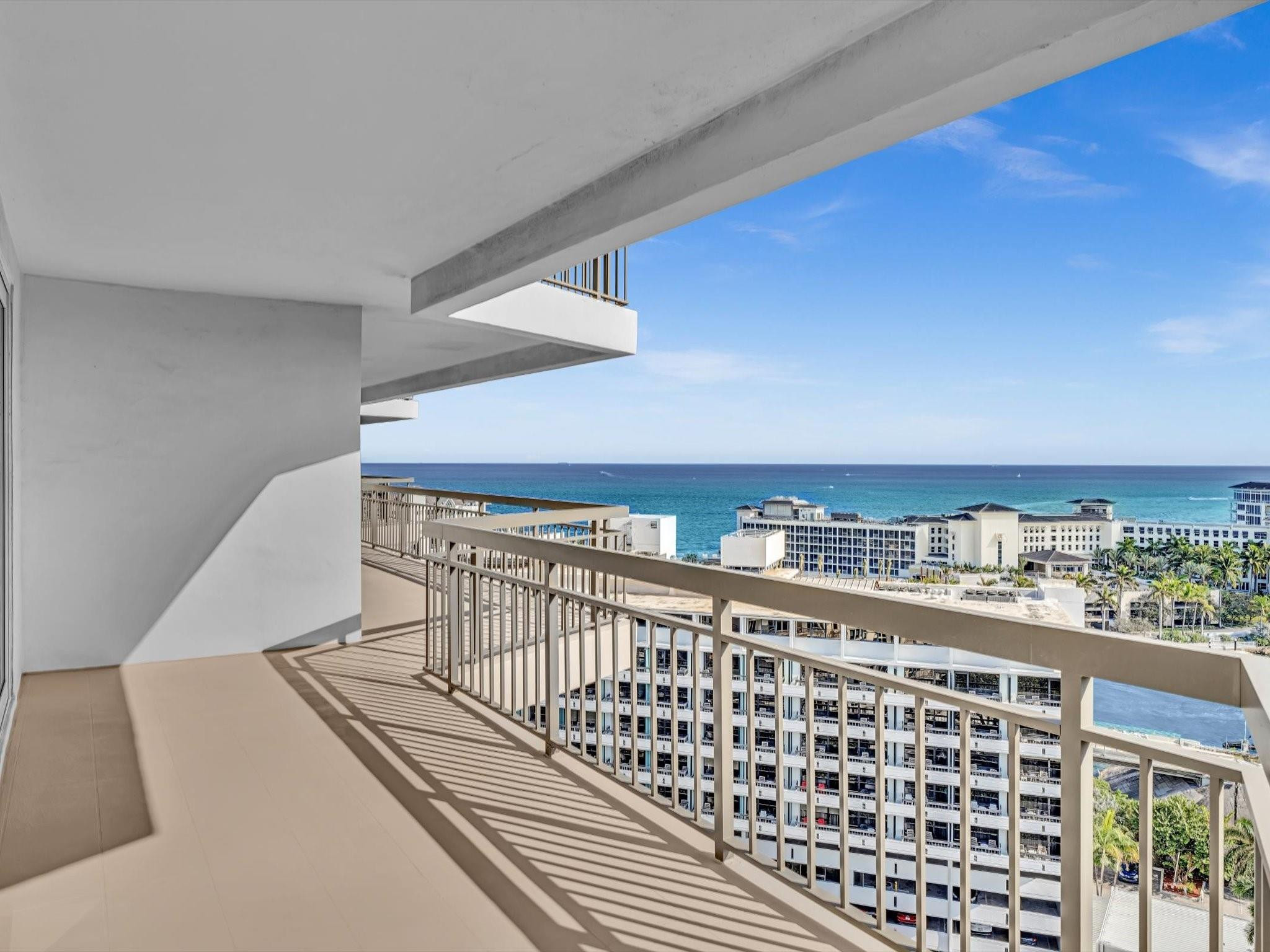 901 E Camino Real PH-1D, Boca Raton Unit: PH-1D