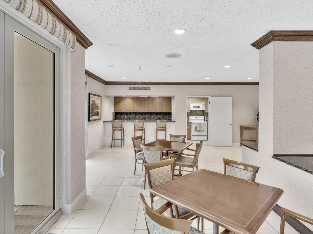 901 E Camino Real PH-1D, Boca Raton Unit: PH-1D