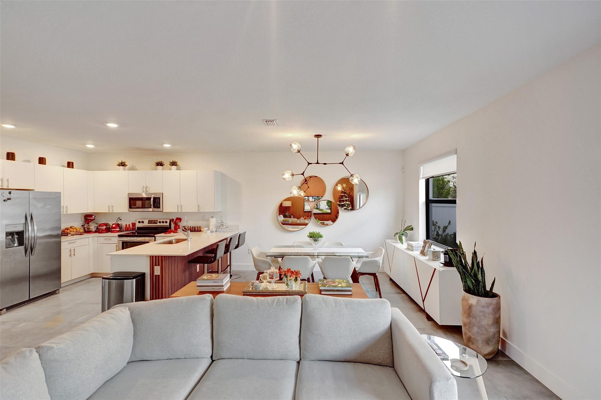 20313 NW 4th Ct 20313