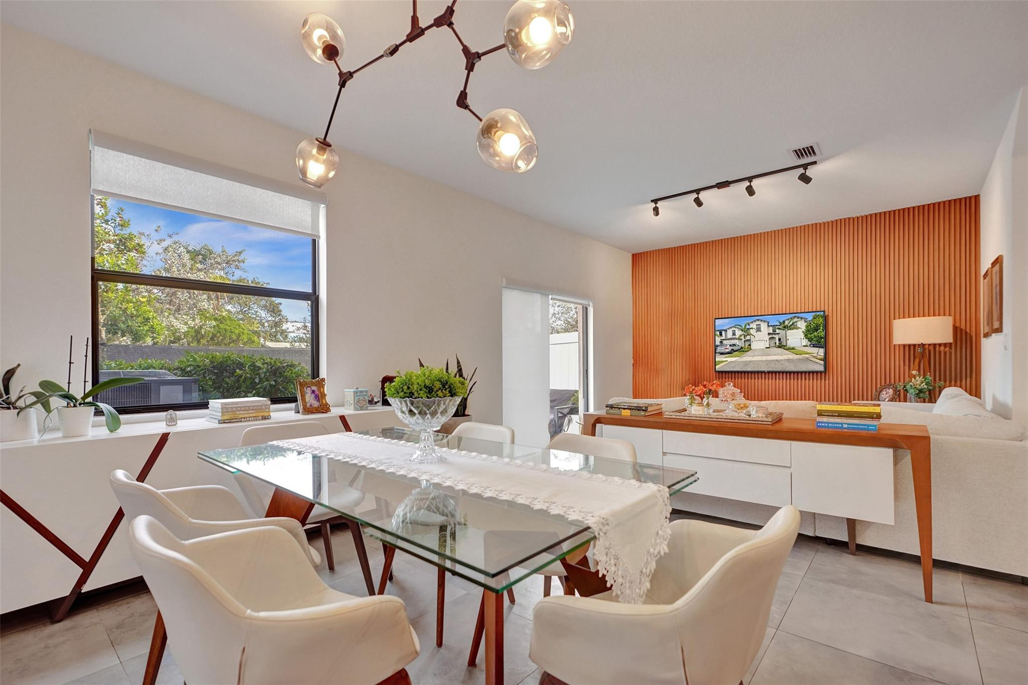 20313 NW 4th Ct 20313