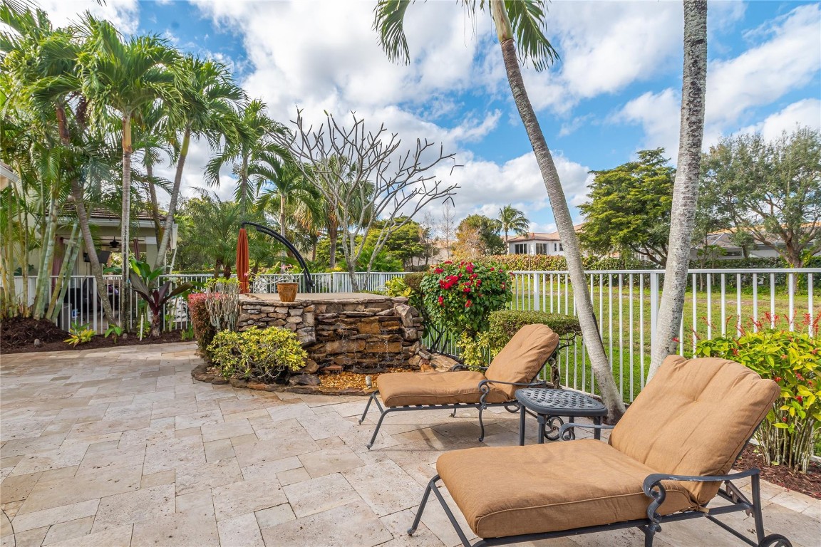 9365 Savannah Estates Drive