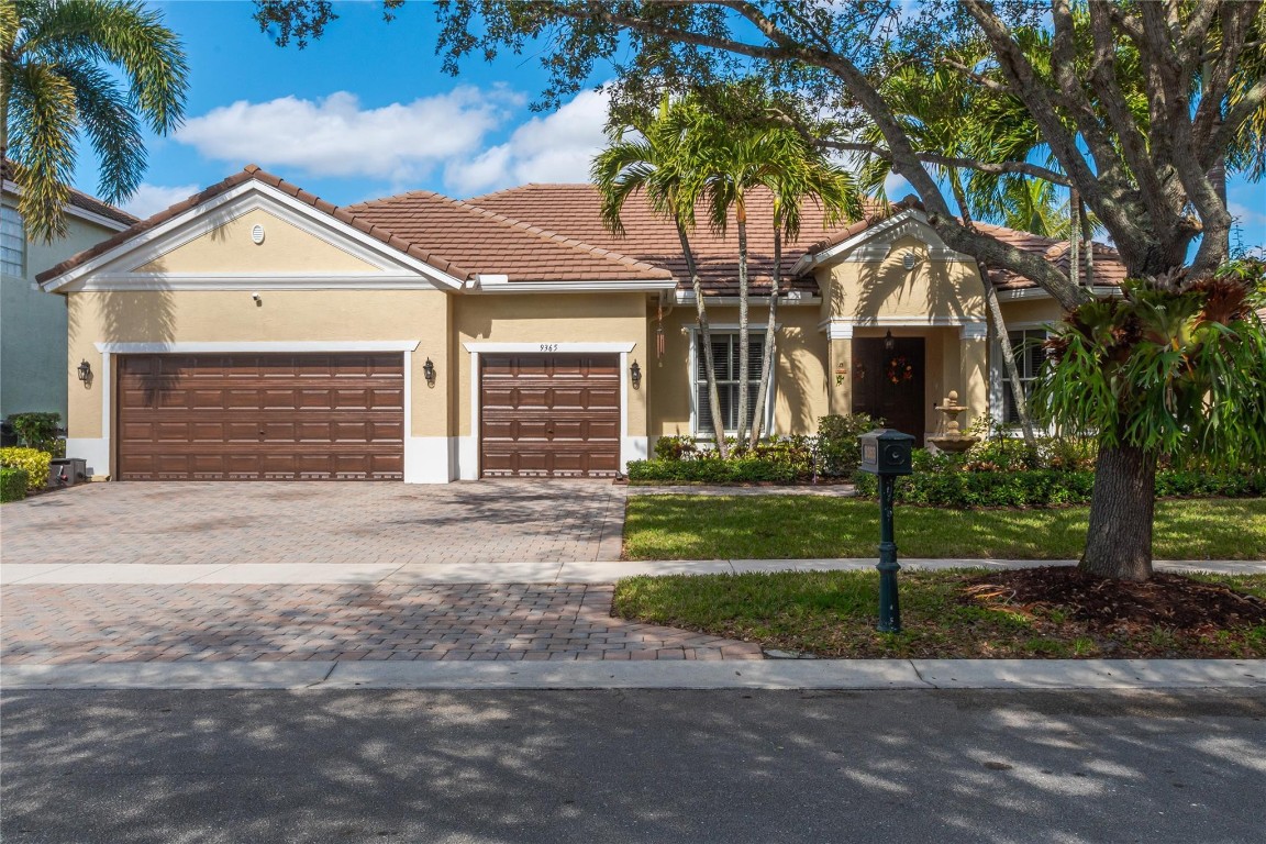 9365 Savannah Estates Drive