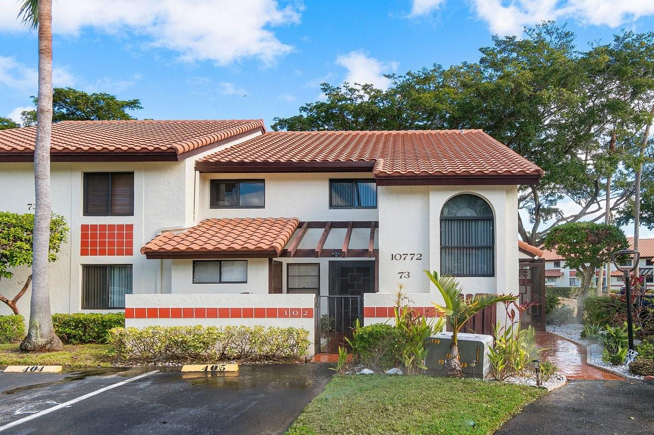 10772 Bahama Palm Way 202