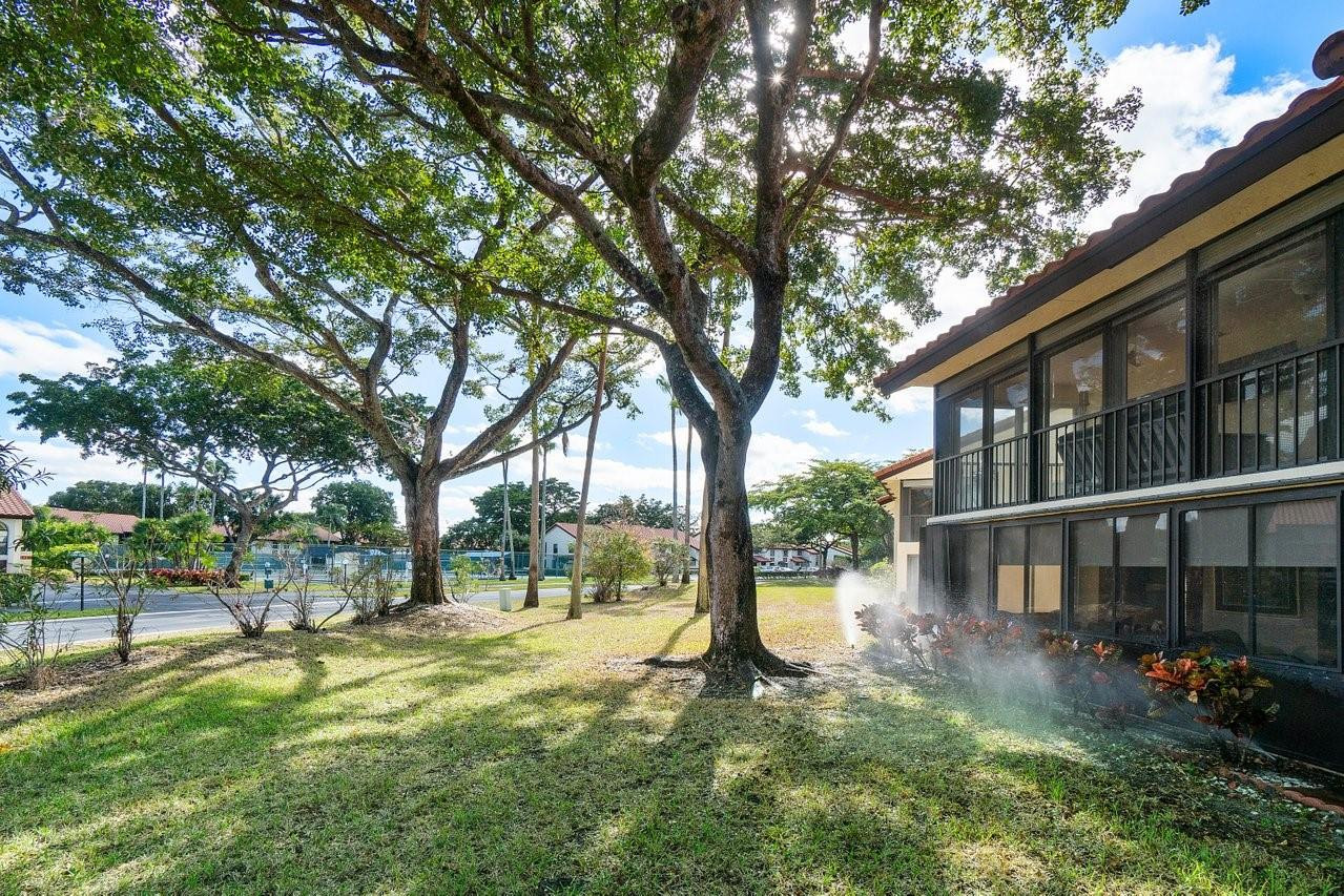 10772 Bahama Palm Way 202