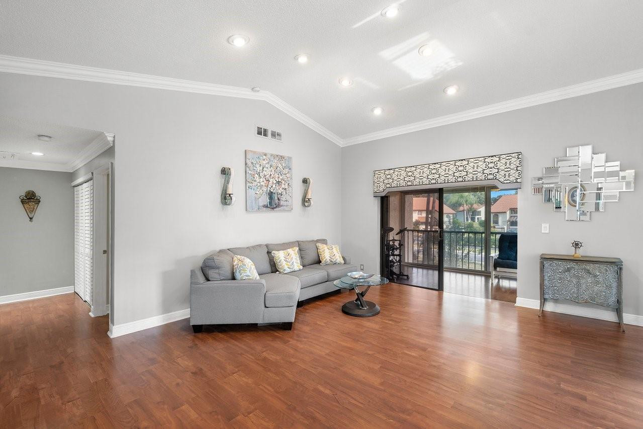 10772 Bahama Palm Way 202