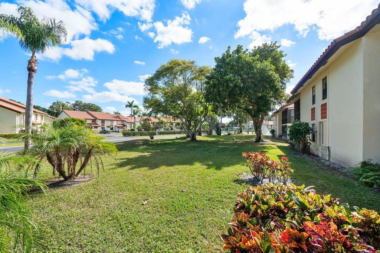 10772 Bahama Palm Way 202