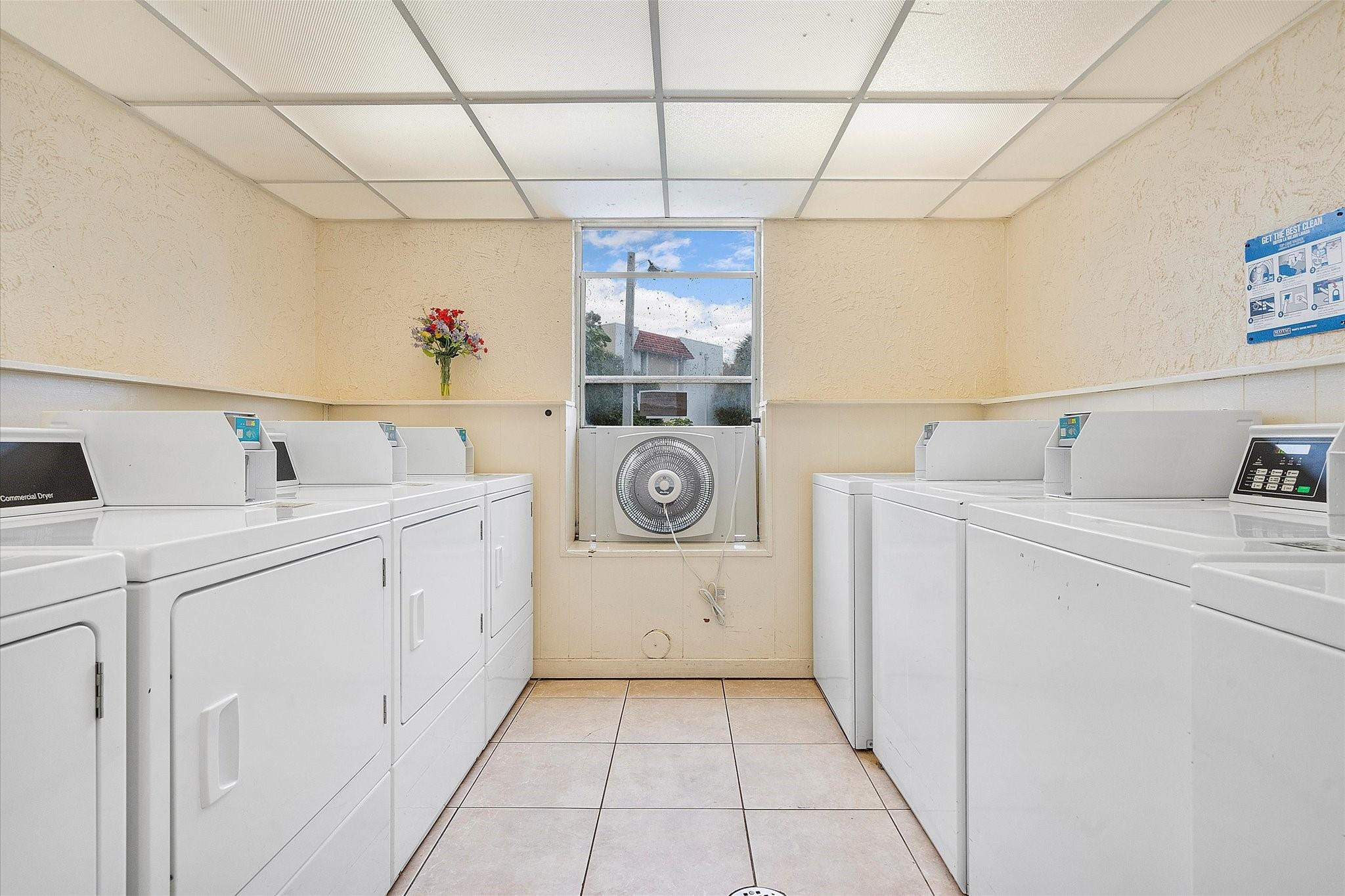 3690 Inverrary Drive 2E