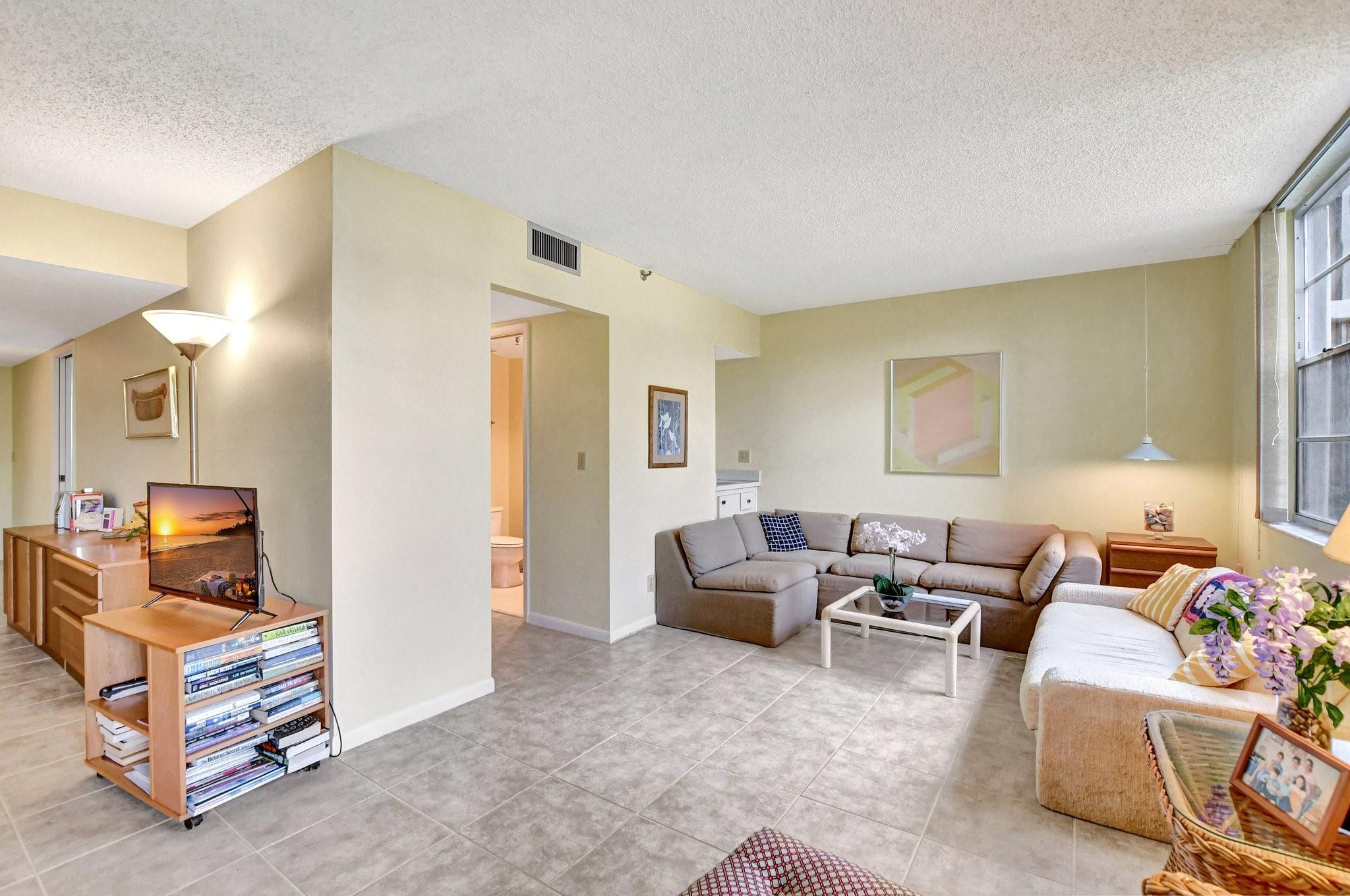 6500 NW 2nd Ave 115