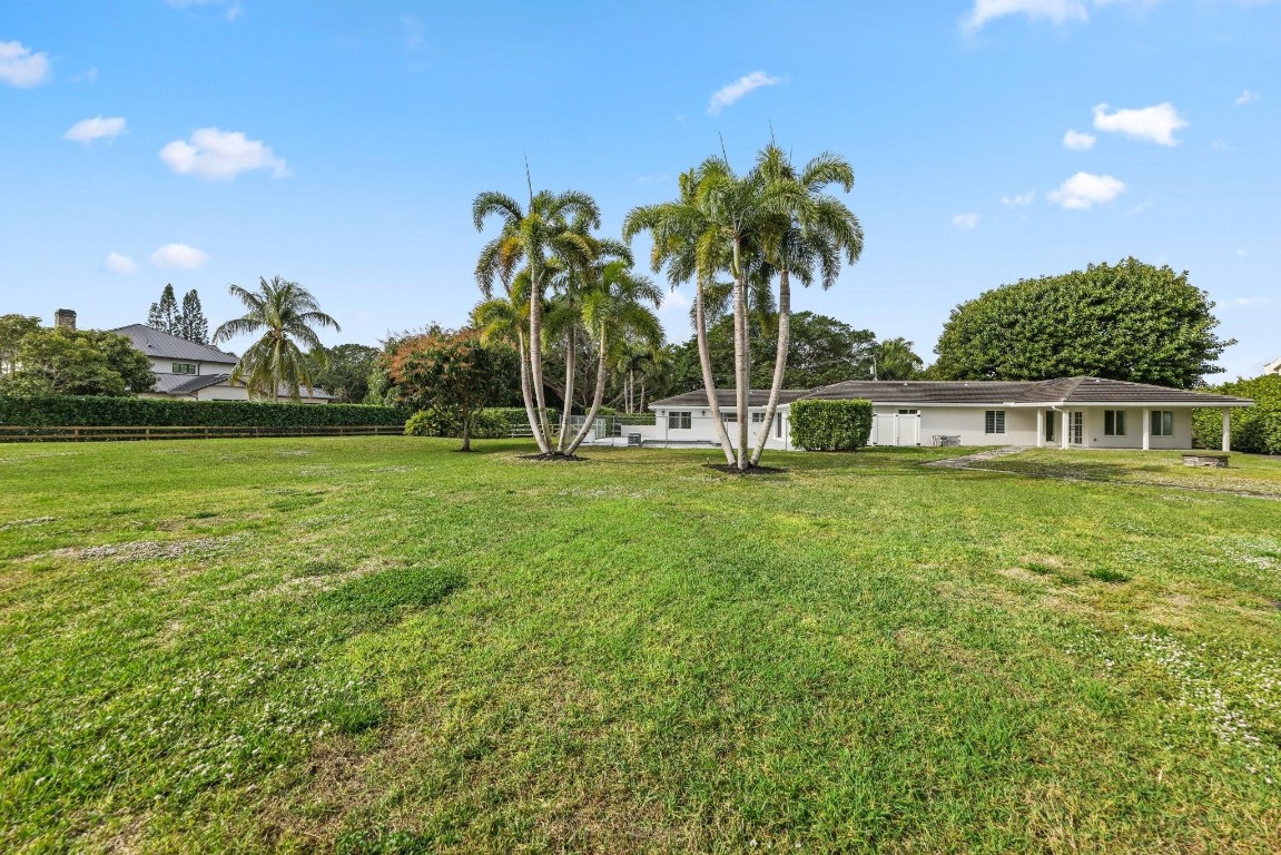 17526 Wagon Wheel Dr