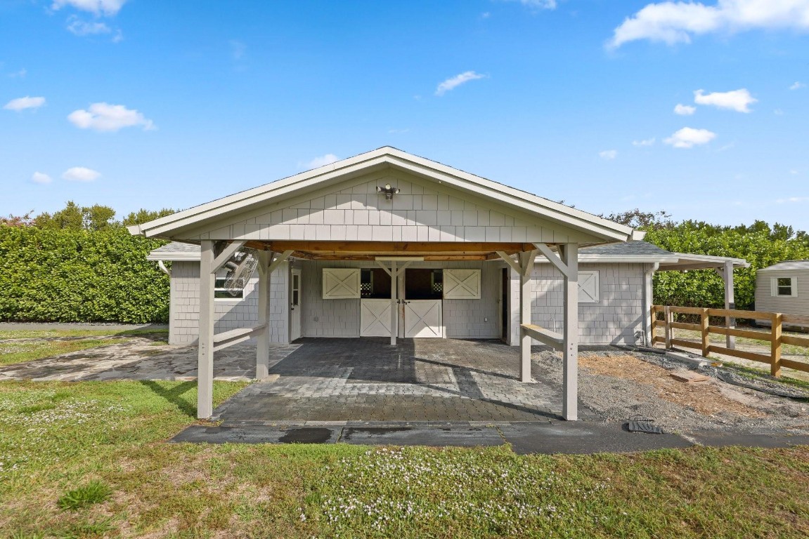 17526 Wagon Wheel Dr