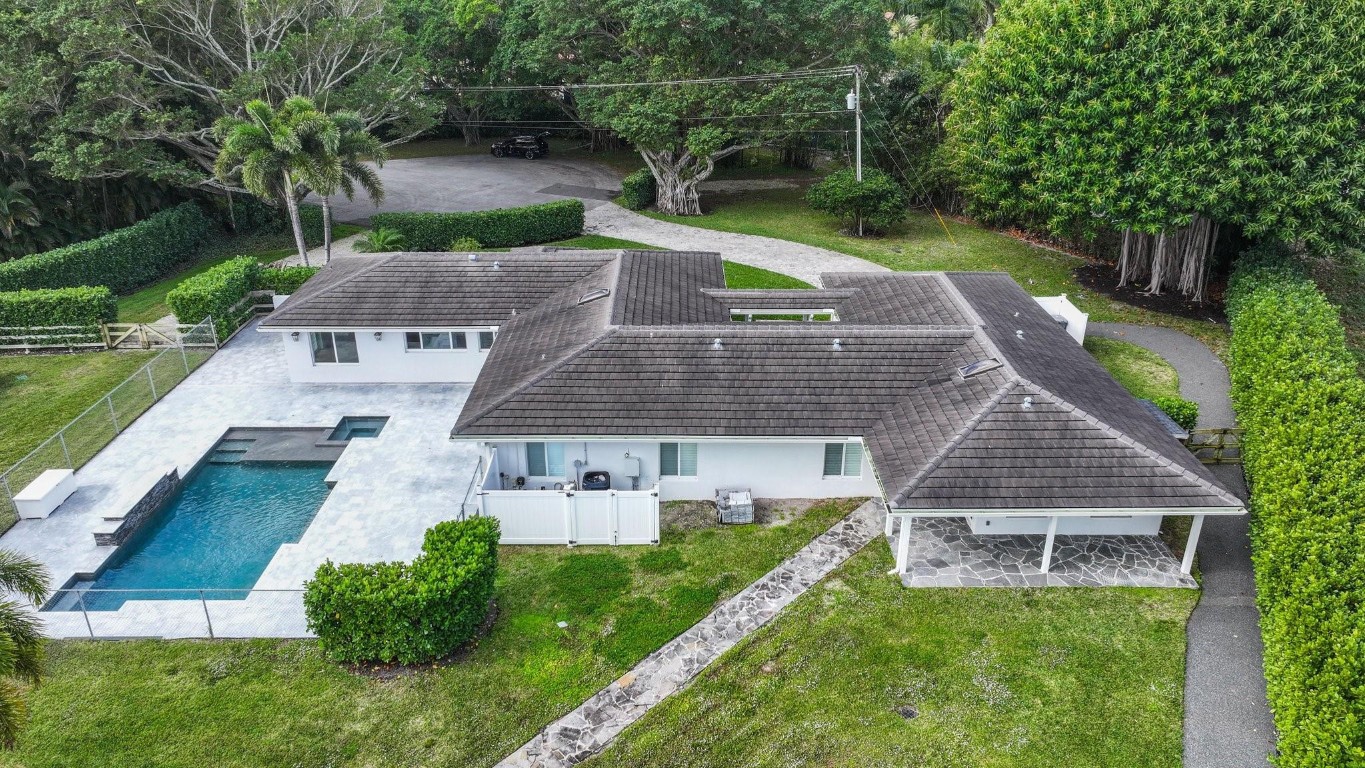 17526 Wagon Wheel Dr