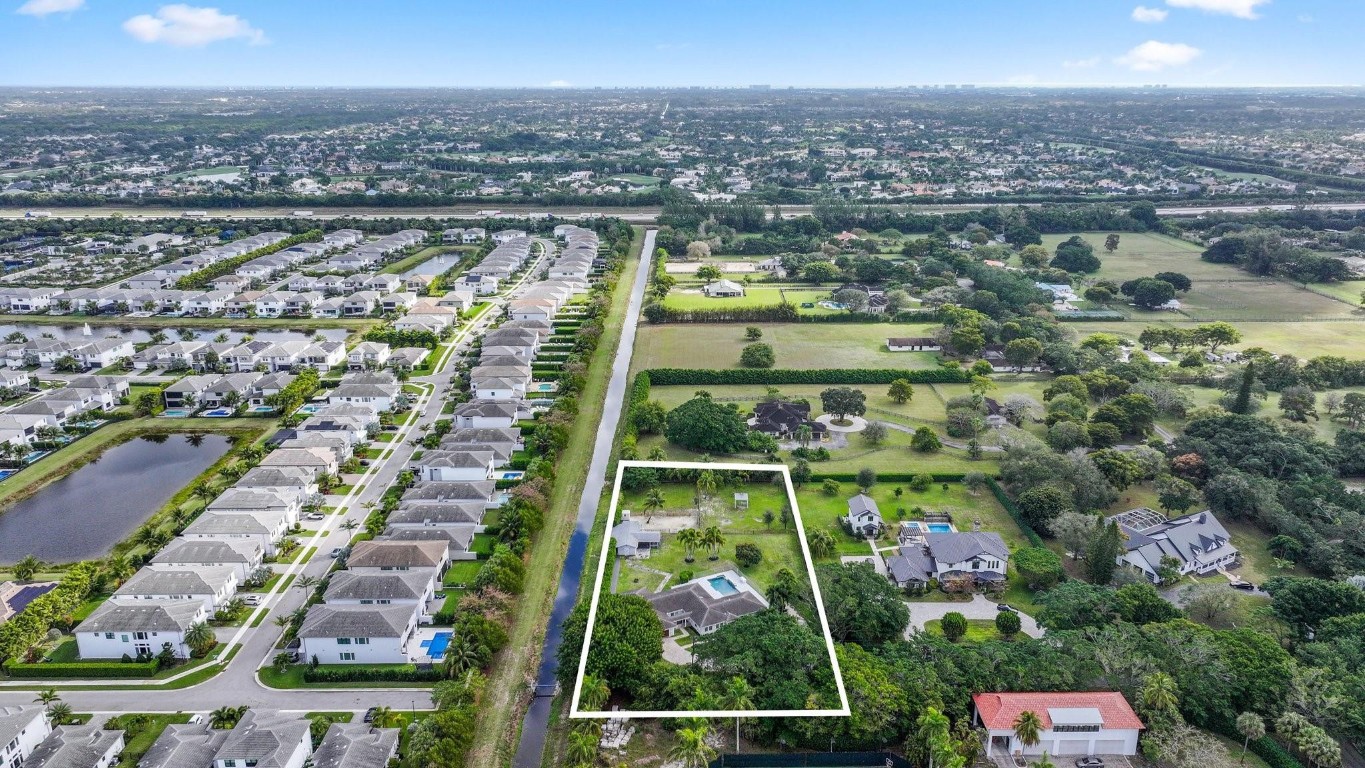 17526 Wagon Wheel Dr