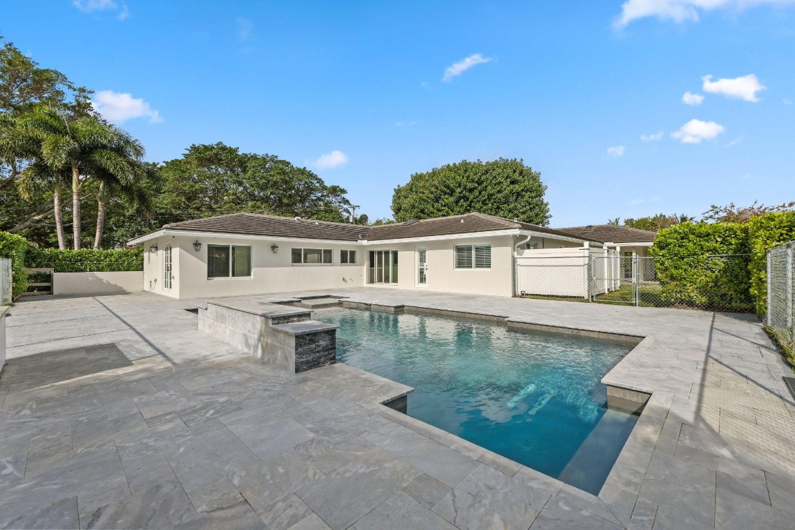 17526 Wagon Wheel Dr